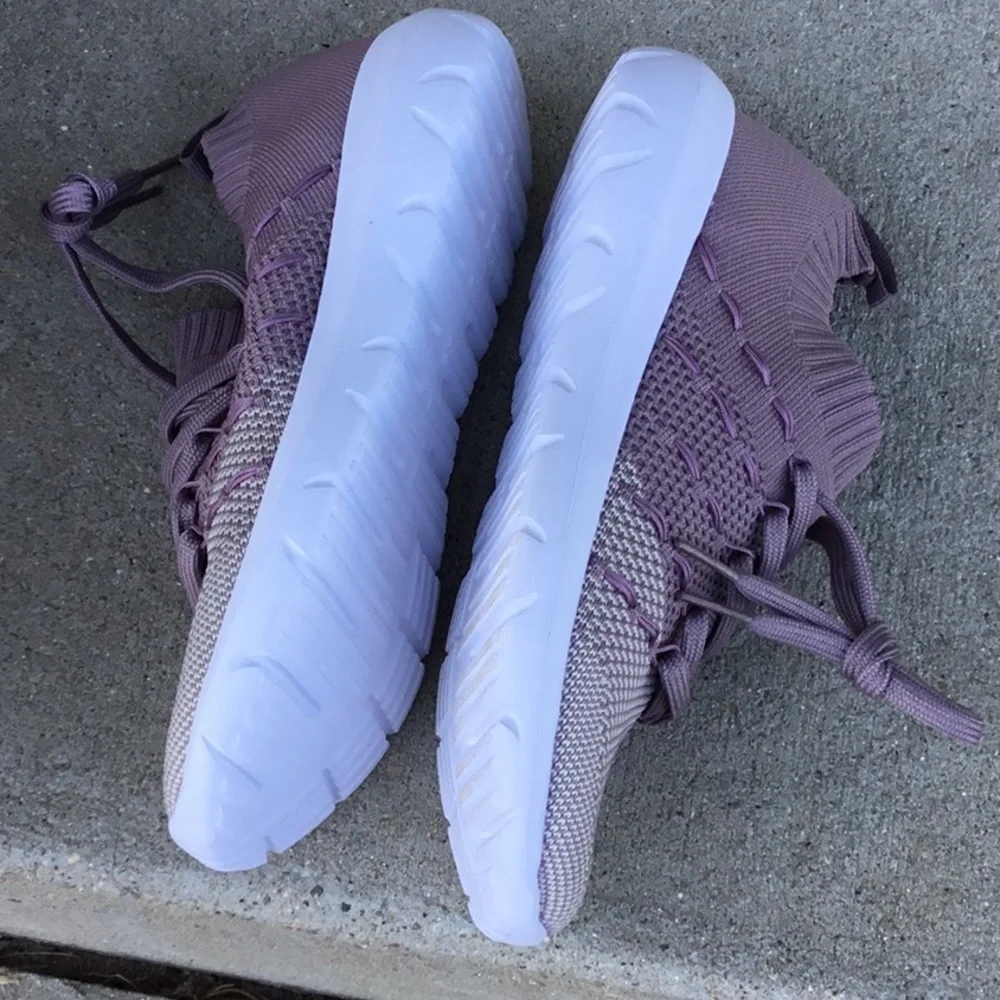 Evin Ter new sock slip on shoes. Lavender and white. Women’s size 5